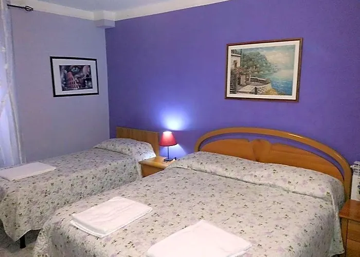 Roxena House Otel *