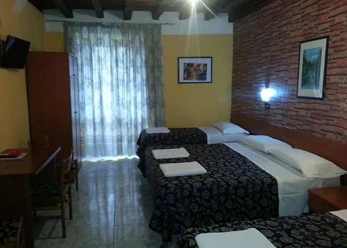 Roxena House Otel